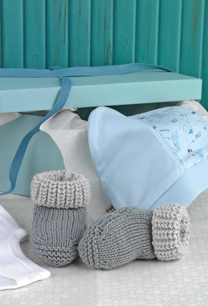 Очаровательный пинетки для малышей. Вяжем спицами